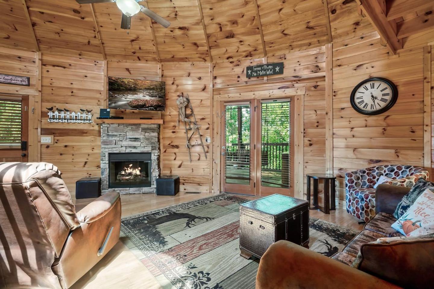 Mountain View Family Cabin W Game Room & Pool Sevierville Exterior photo