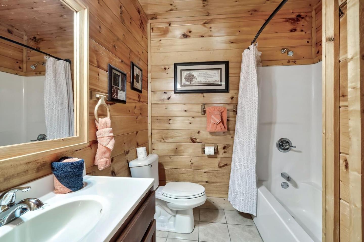 Mountain View Family Cabin W Game Room & Pool Sevierville Exterior photo