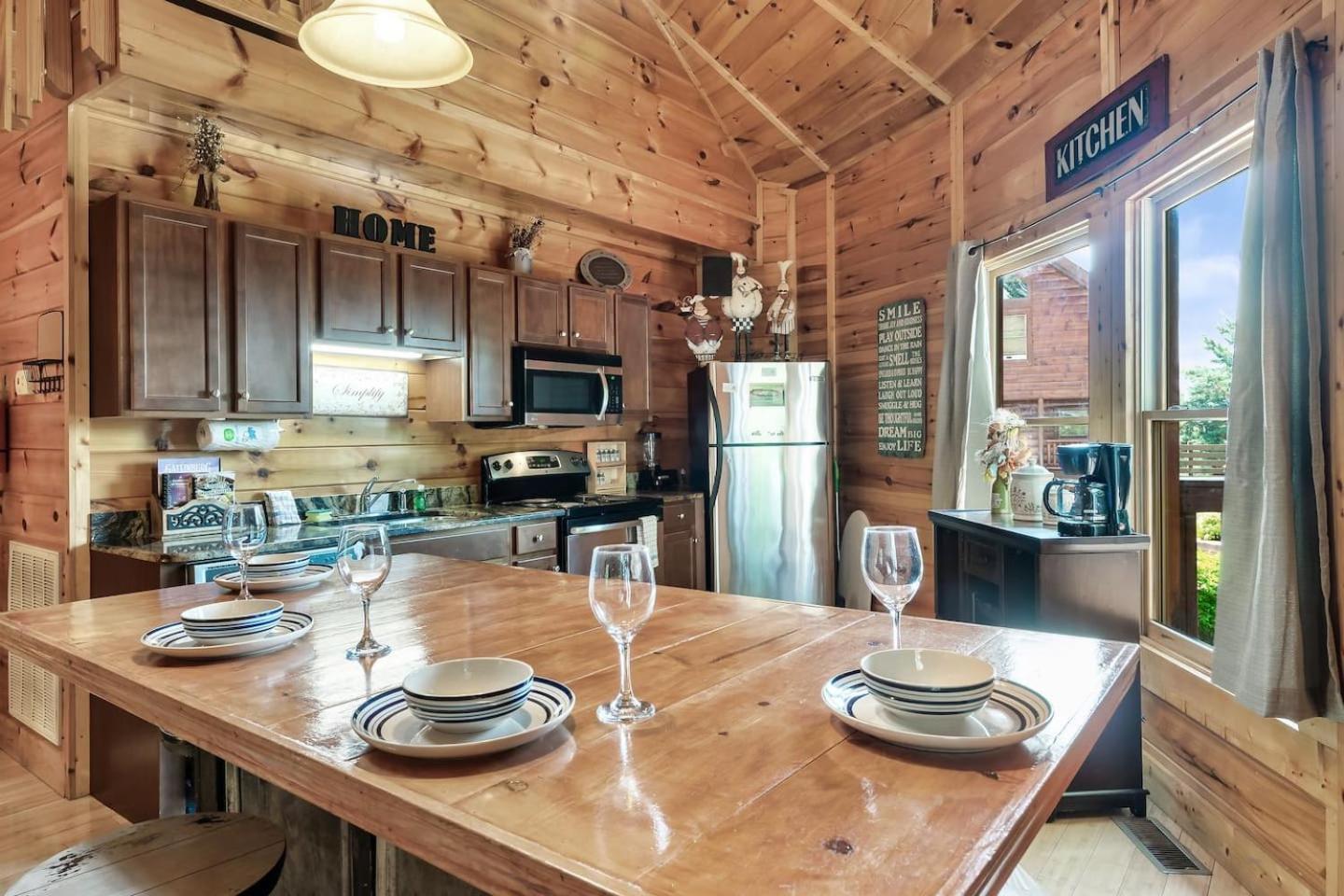 Mountain View Family Cabin W Game Room & Pool Sevierville Exterior photo