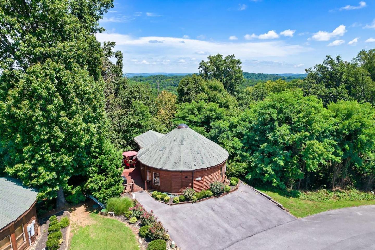 Mountain View Family Cabin W Game Room & Pool Sevierville Exterior photo