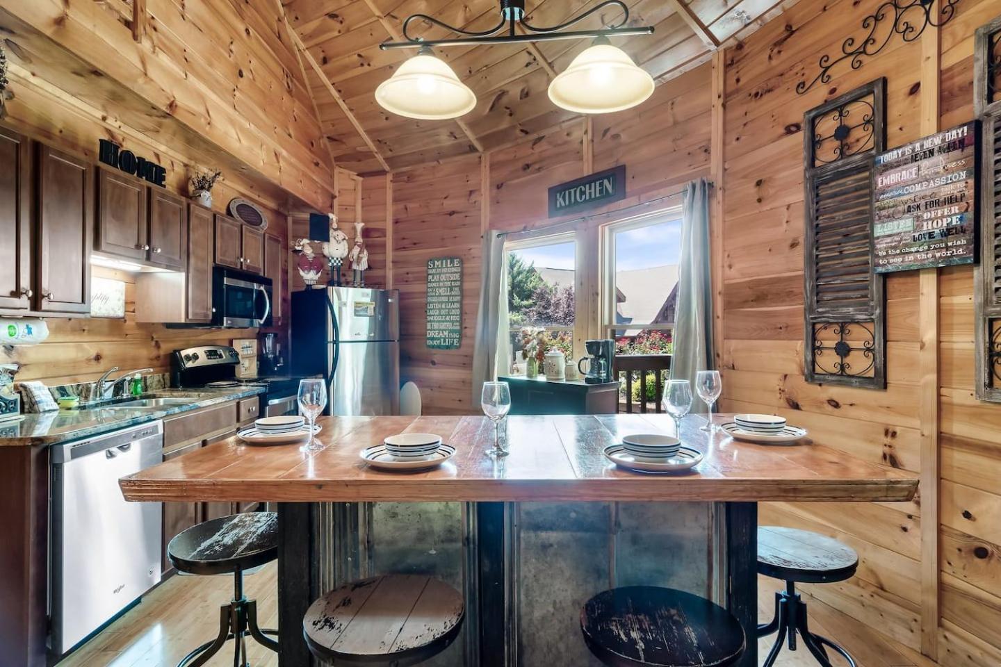 Mountain View Family Cabin W Game Room & Pool Sevierville Exterior photo